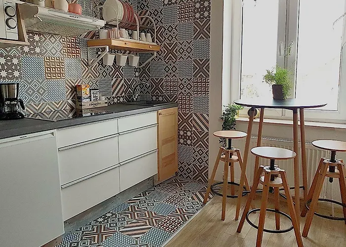 Dp Art 14 Old Town Self Check In