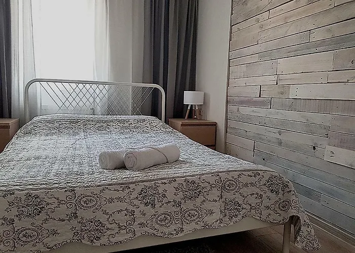 Dp Art 14 Old Town Self Check In *